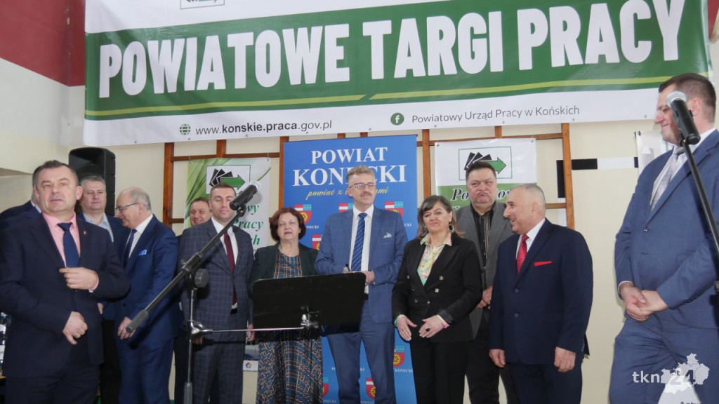 Setki ofert na Powiatowych Targach Pracy 2023 [wideo, zdjęcia]
