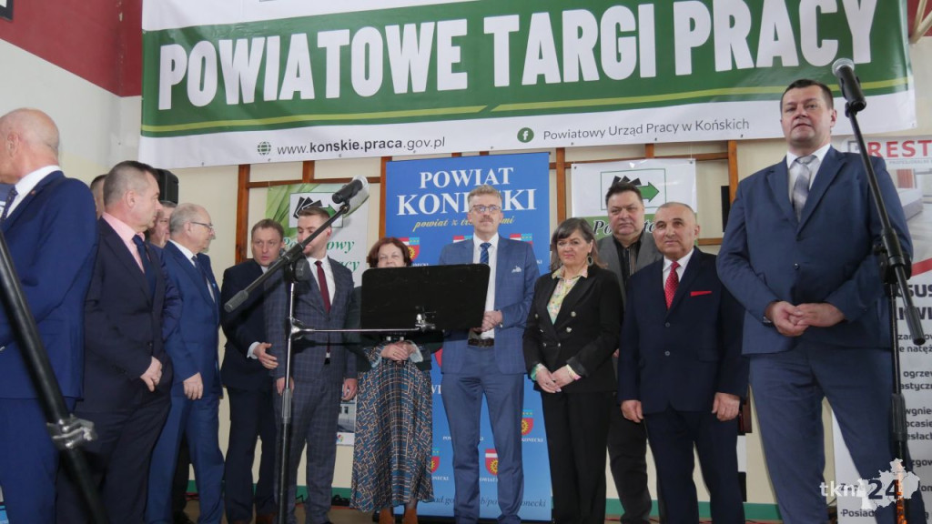 Setki ofert na Powiatowych Targach Pracy 2023 [wideo, zdjęcia]