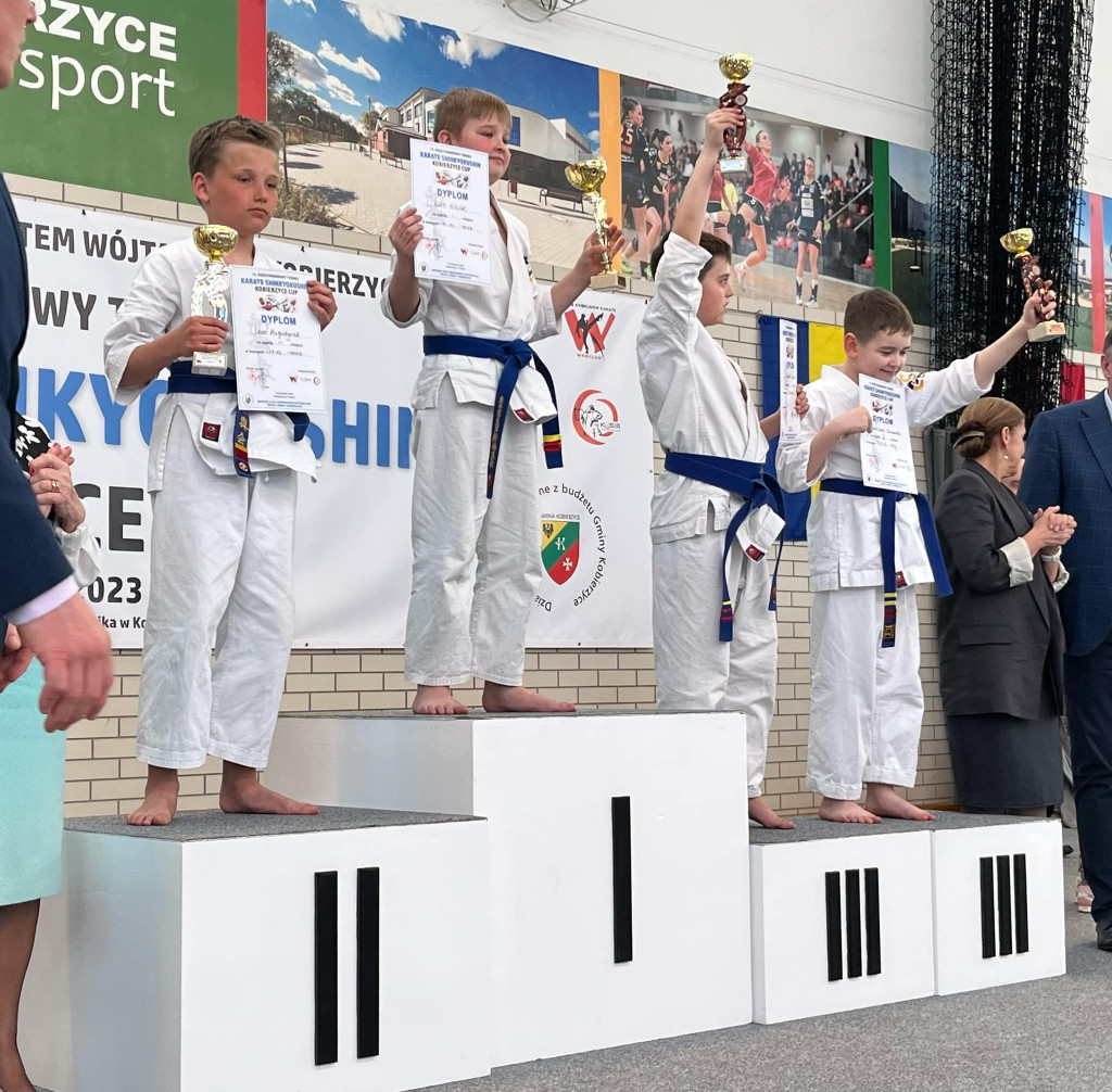 Kobierzyce szczęśliwe dla koneckich karateków [zdjęcia]