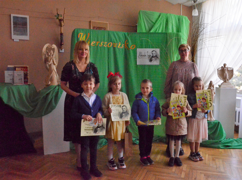 Laureaci `Wierszowiska` nagrodzeni [zdjęcia]