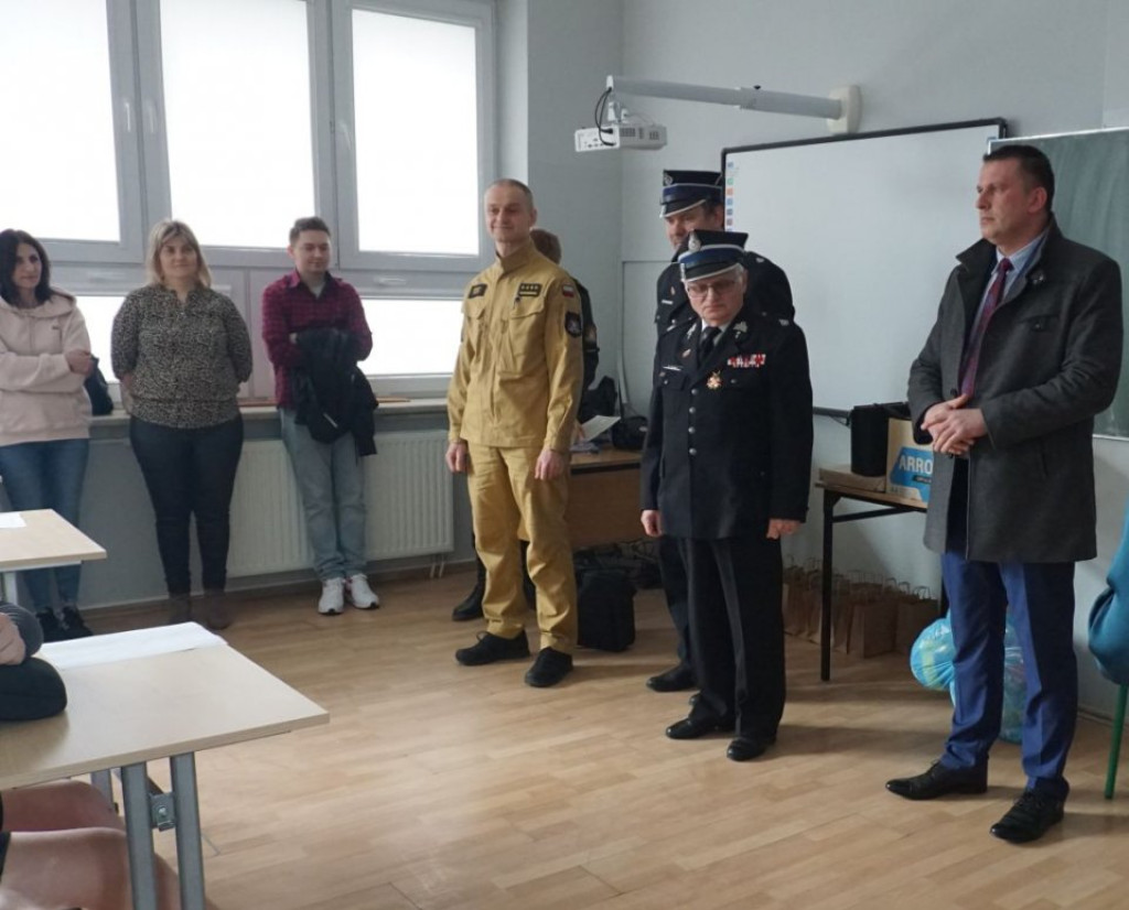 Poznaliśmy laureatów gminnych eliminacji turnieju wiedzy pożarniczej w Radoszycach [zdjęcia]