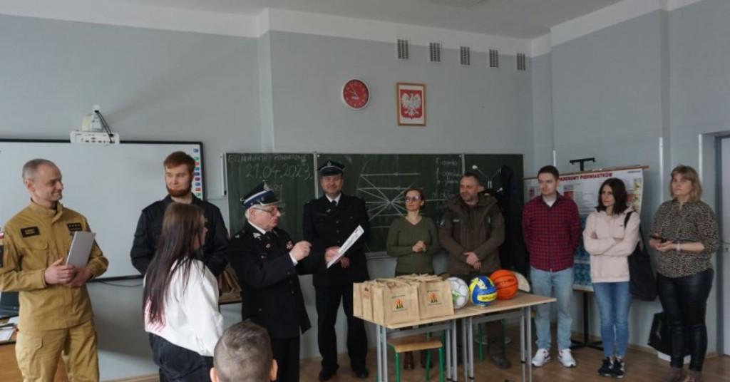 Poznaliśmy laureatów gminnych eliminacji turnieju wiedzy pożarniczej w Radoszycach [zdjęcia]