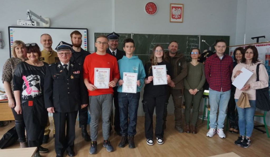 Poznaliśmy laureatów gminnych eliminacji turnieju wiedzy pożarniczej w Radoszycach [zdjęcia]