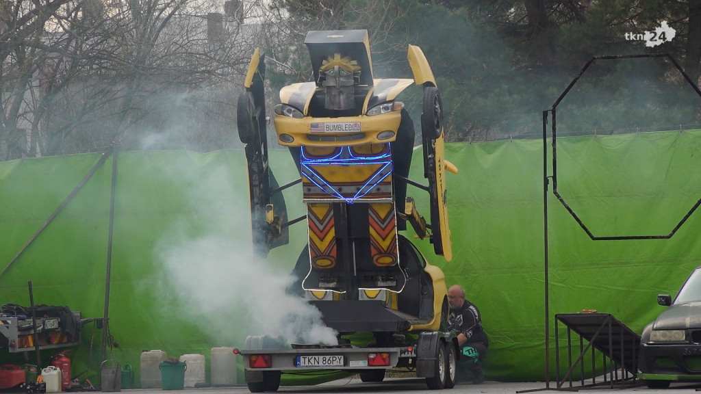 Kaskaderzy i motoryzacyjne show w Końskich. Zobaczcie WIDEO i zdjęcia