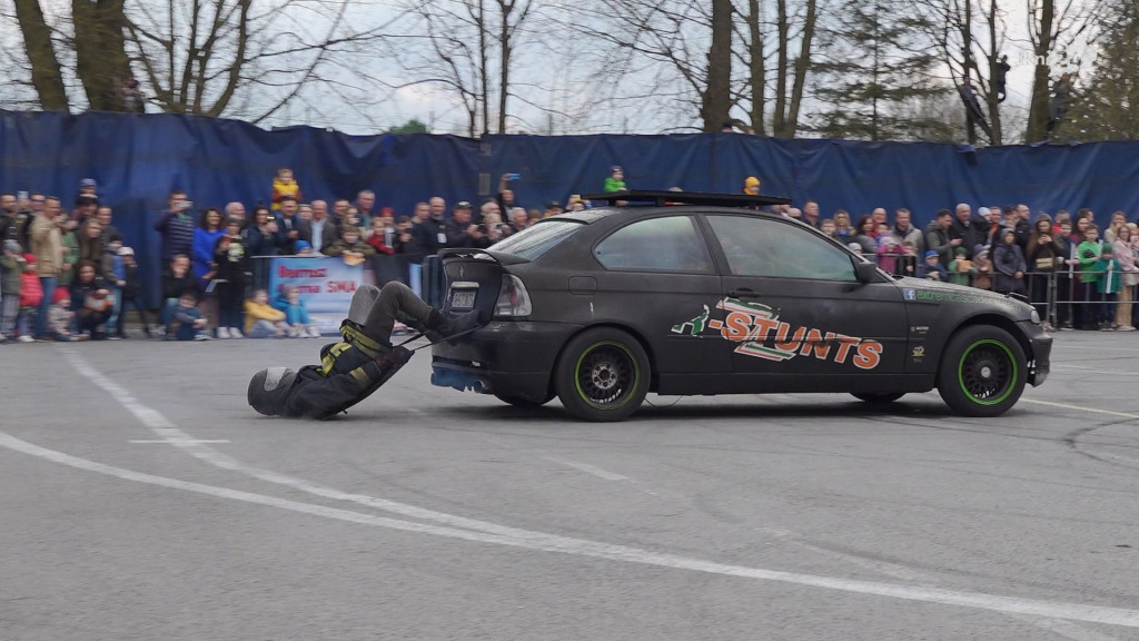 Kaskaderzy i motoryzacyjne show w Końskich. Zobaczcie WIDEO i zdjęcia