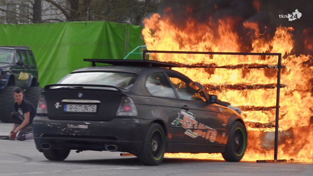 Kaskaderzy i motoryzacyjne show w Końskich. Zobaczcie WIDEO i zdjęcia