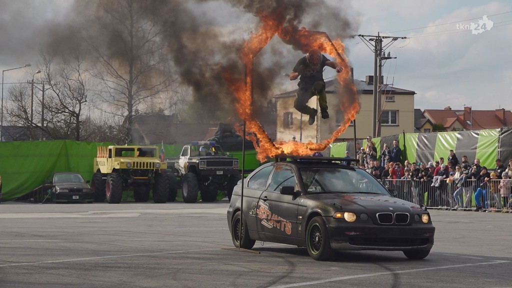 Kaskaderzy i motoryzacyjne show w Końskich. Zobaczcie WIDEO i zdjęcia