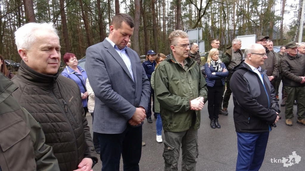 Zasadzili las Jana Pawła II tuż za Końskimi [wideo, zdjęcia]