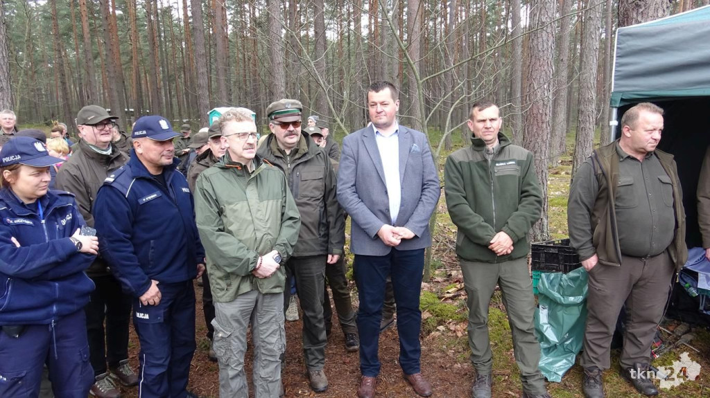 Zasadzili las Jana Pawła II tuż za Końskimi [wideo, zdjęcia]