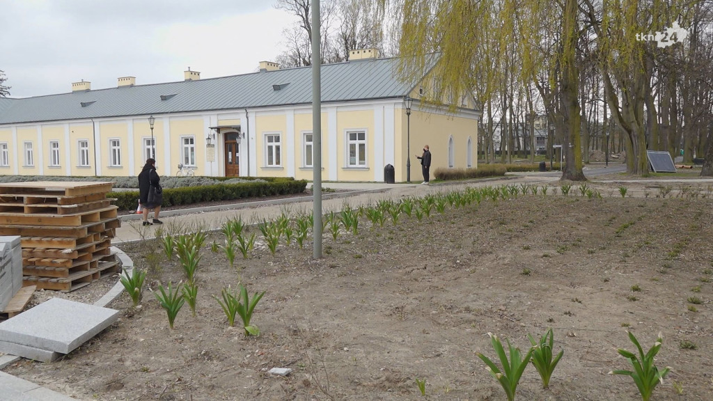 Konecki Park na ostatniej prostej modernizacji. Zobaczcie jak się zmienia [wideo, zdjęcia]
