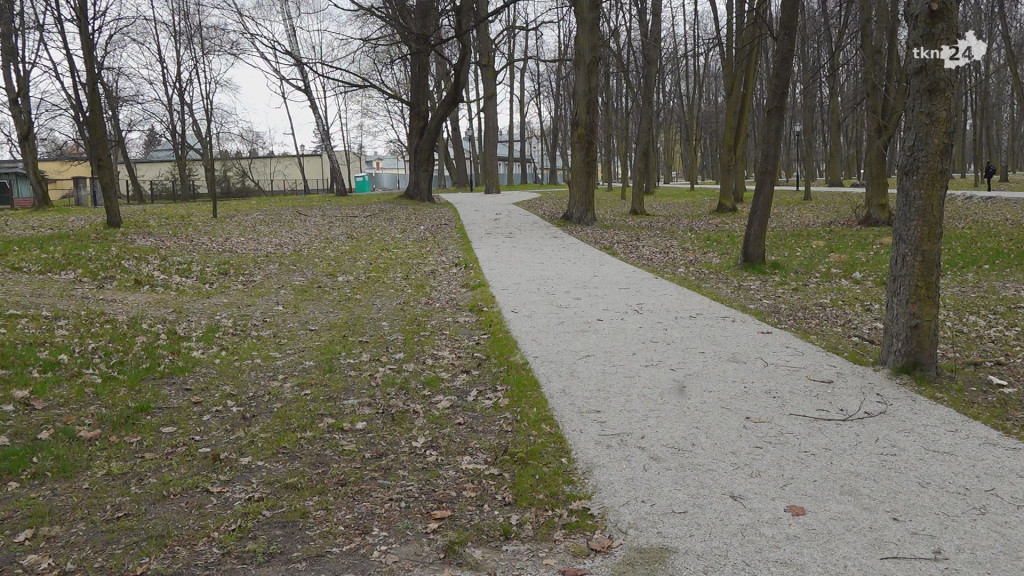 Konecki Park na ostatniej prostej modernizacji. Zobaczcie jak się zmienia [wideo, zdjęcia]