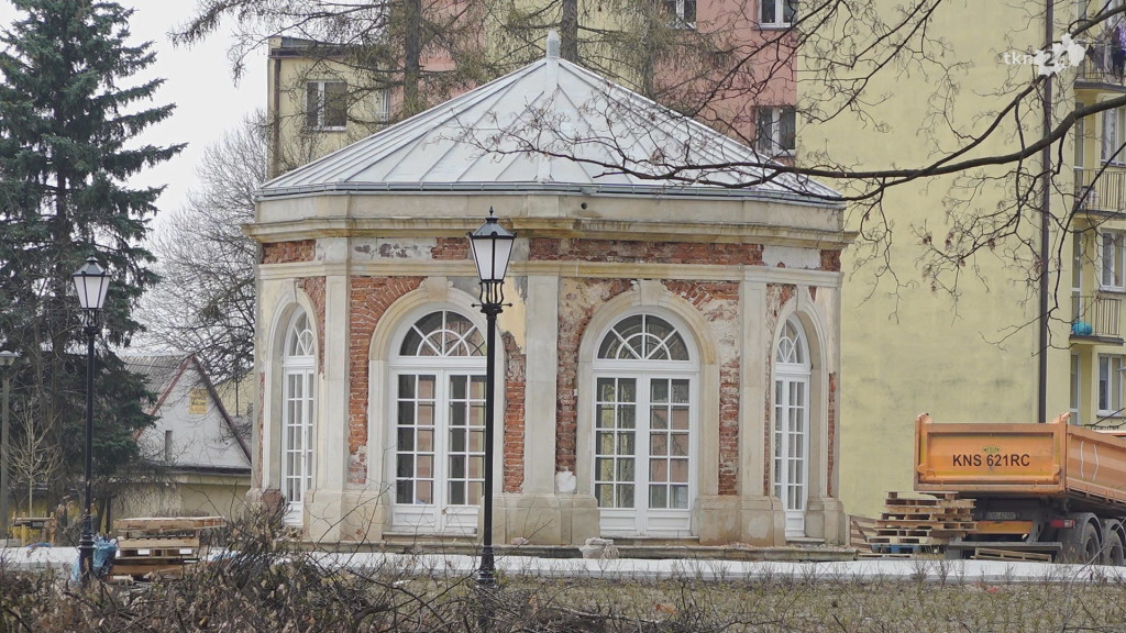 Konecki Park na ostatniej prostej modernizacji. Zobaczcie jak się zmienia [wideo, zdjęcia]