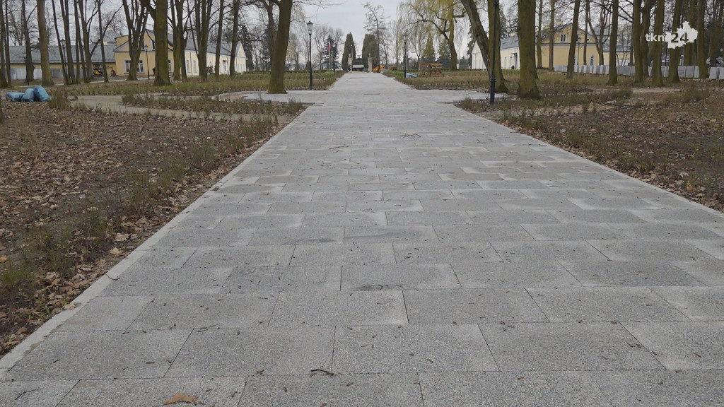 Konecki Park na ostatniej prostej modernizacji. Zobaczcie jak się zmienia [wideo, zdjęcia]