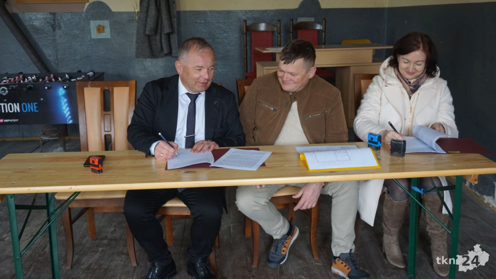 Milionowe inwestycje gminy Radoszyce ruszają w Jakimowicach, Grodzisku i Pakułach [wideo, zdjęcia]