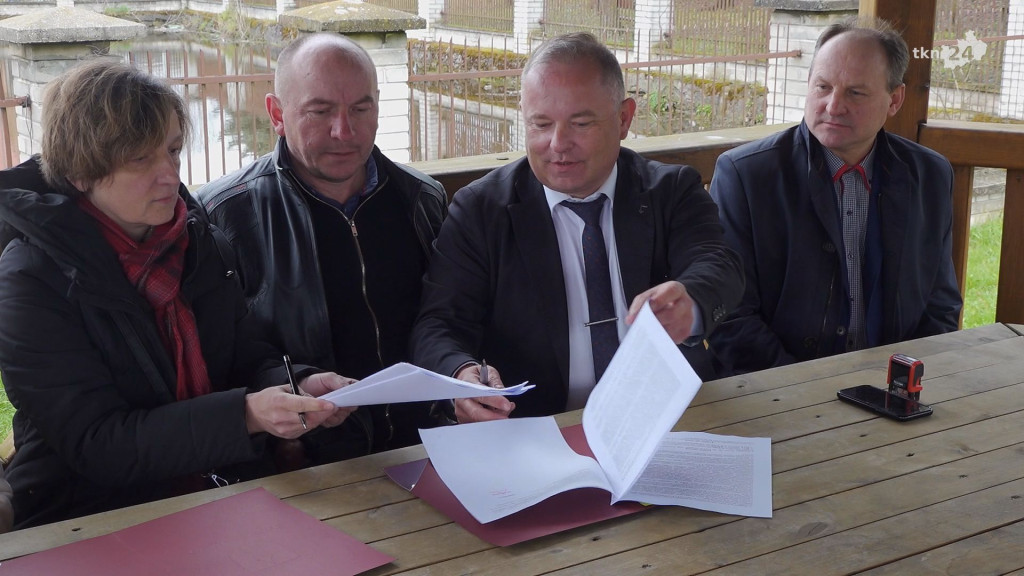 Milionowe inwestycje gminy Radoszyce ruszają w Jakimowicach, Grodzisku i Pakułach [wideo, zdjęcia]