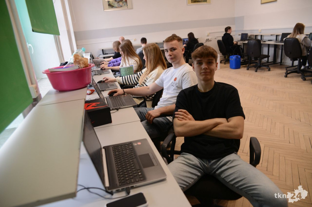 I LO w Końskich. Szkoła z sukcesami i tradycjami. Poznajcie jej ofertę na nowy rok szkolny [zdjęcia]