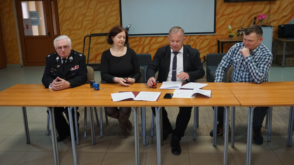 Nowa fontanna i przebudowy remiz. Inwestycyjne szaleństwo w Radoszycach [wideo, zdjęcia]