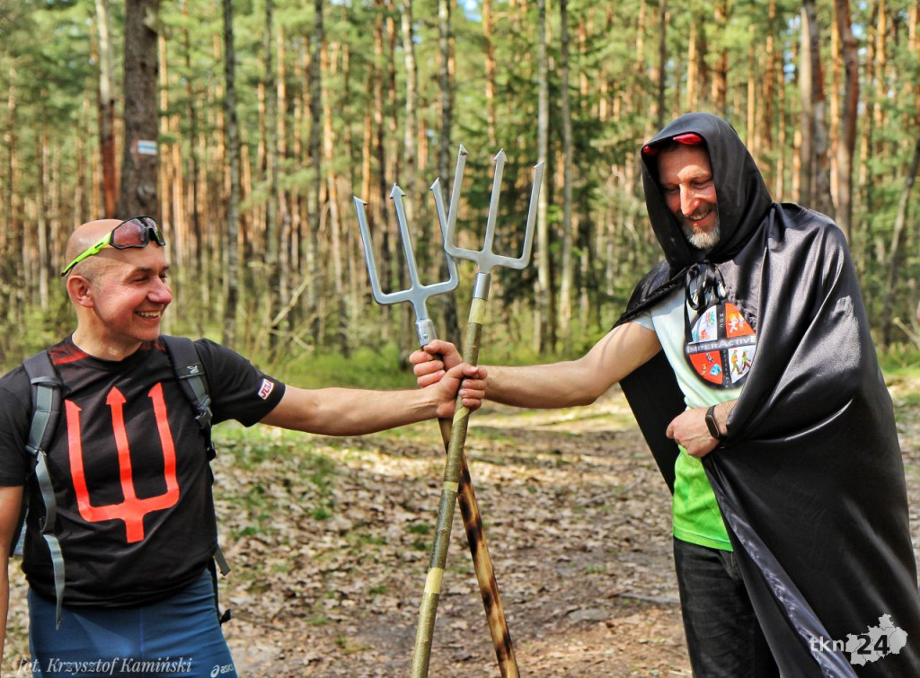 Piekielna trasa przez powiat konecki! Ponad 230 osób ukończyło maraton [fotorelacja]