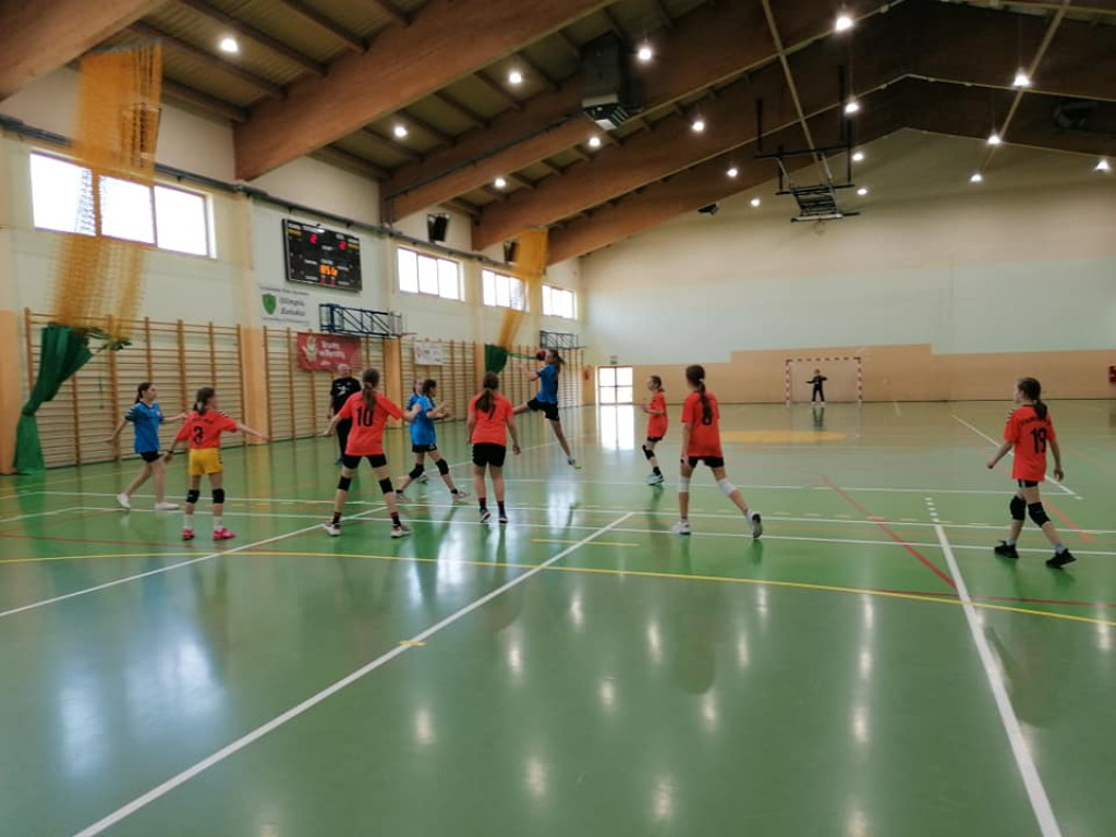 Zostań piłkarką ręczną! Trwa nabór do Olimpii. W weekend rozegrano wiosenny turniej [zdjęcia]