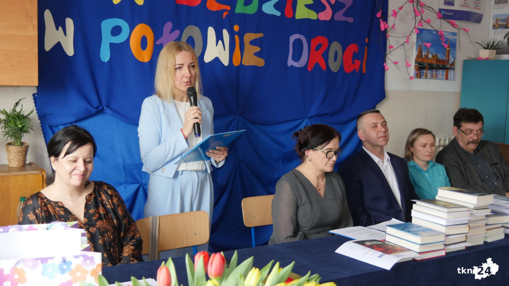 Szkoły pożegnały tegorocznych maturzystów [Fotorelacja, wideo]