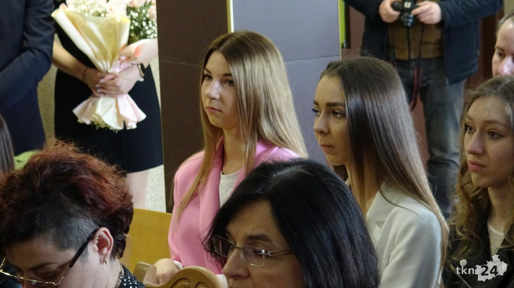 Szkoły pożegnały tegorocznych maturzystów [Fotorelacja, wideo]