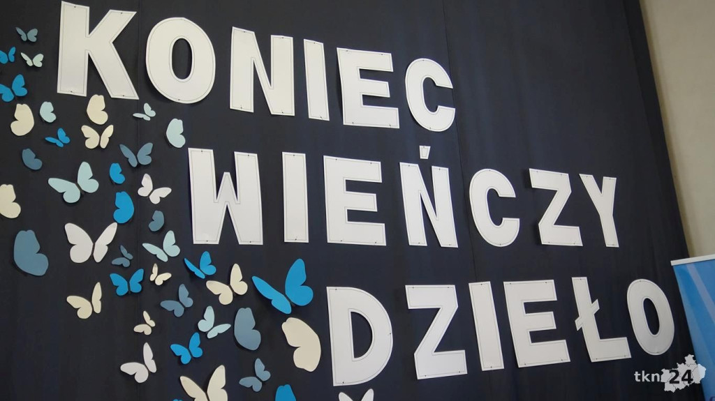 Szkoły pożegnały tegorocznych maturzystów [Fotorelacja, wideo]