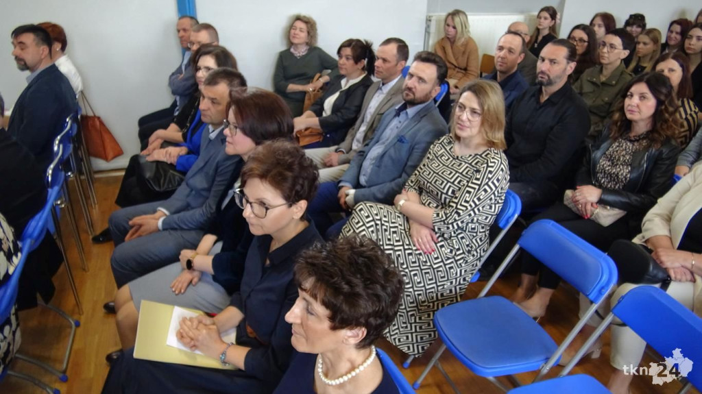 Szkoły pożegnały tegorocznych maturzystów [Fotorelacja, wideo]