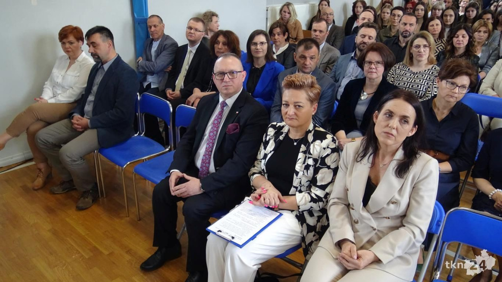 Szkoły pożegnały tegorocznych maturzystów [Fotorelacja, wideo]