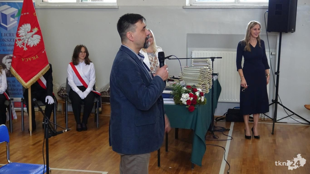 Szkoły pożegnały tegorocznych maturzystów [Fotorelacja, wideo]
