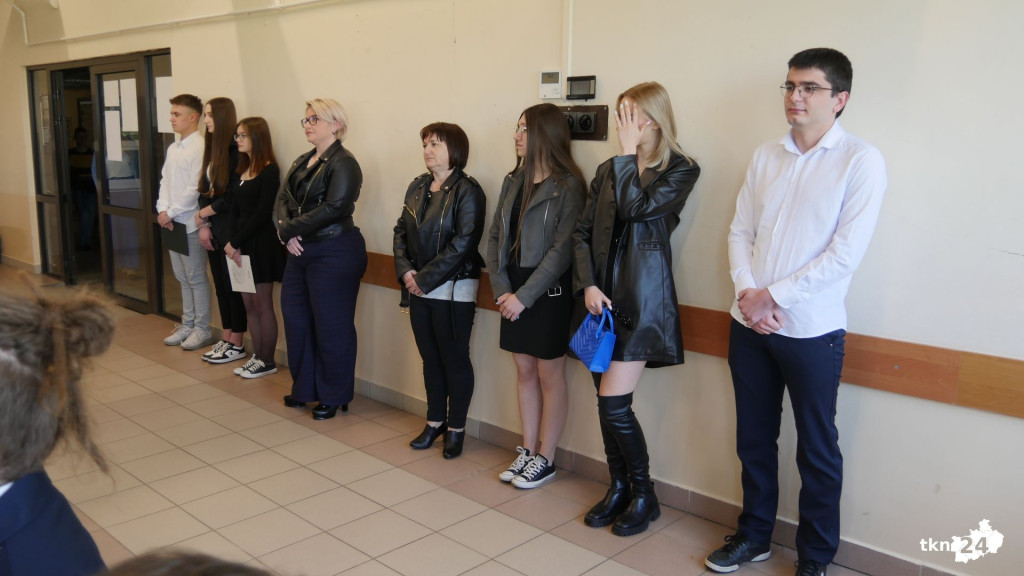 Szkoły pożegnały tegorocznych maturzystów [Fotorelacja, wideo]