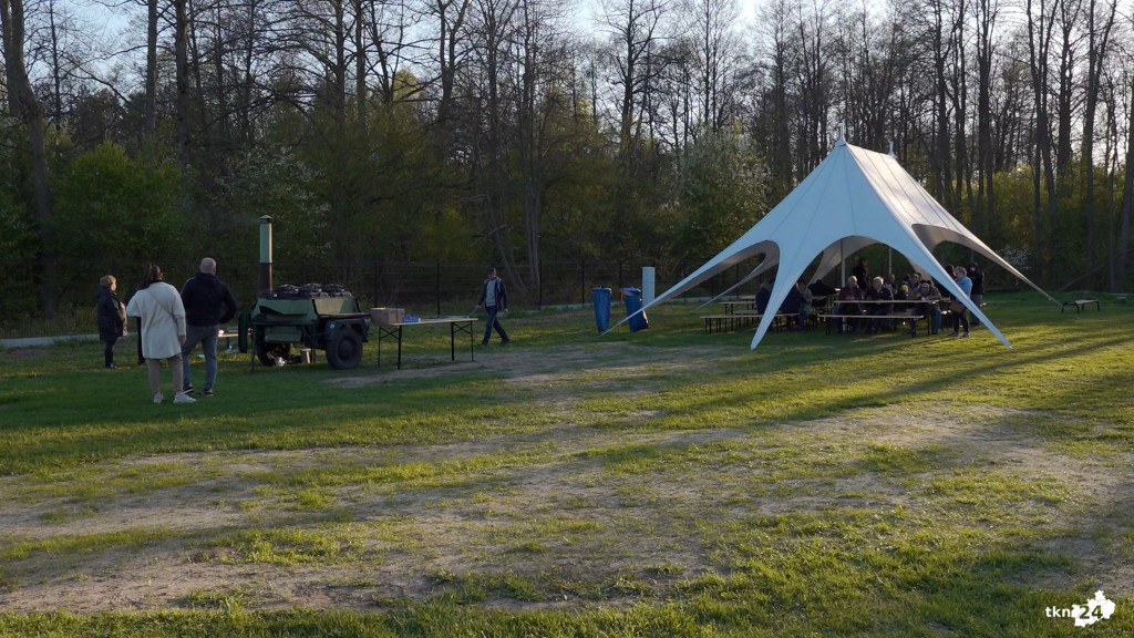 Odtwarzając fabrykę broni uczcili 160. rocznicę Powstania Styczniowego [wideo, zdjęcia]