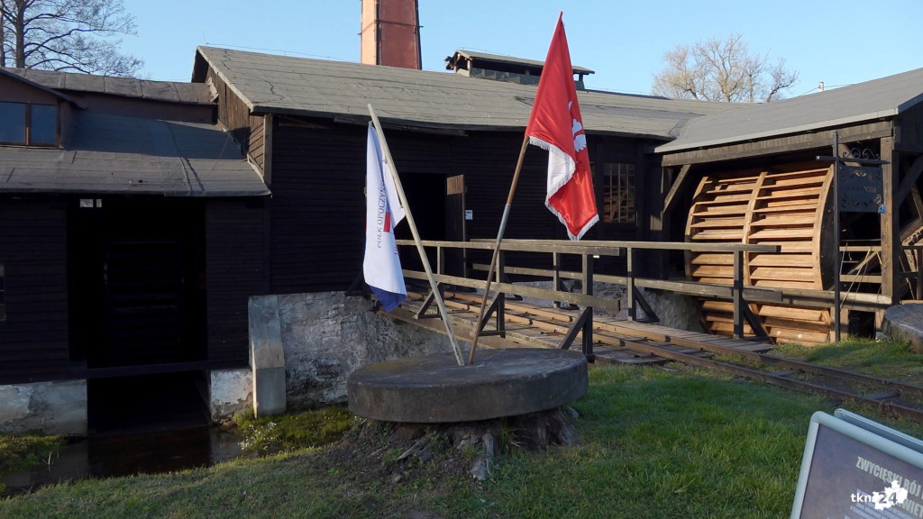 Odtwarzając fabrykę broni uczcili 160. rocznicę Powstania Styczniowego [wideo, zdjęcia]