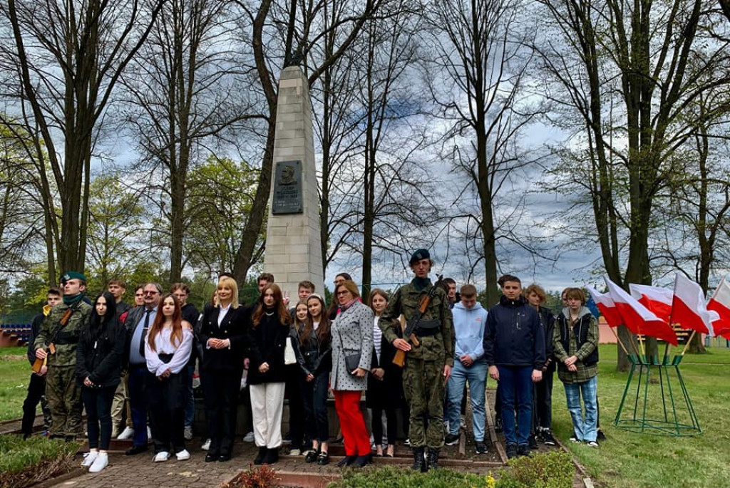 Stąporków na 232. rocznicę uchwalenia Konstytucji 3 Maja [fotorelacja]