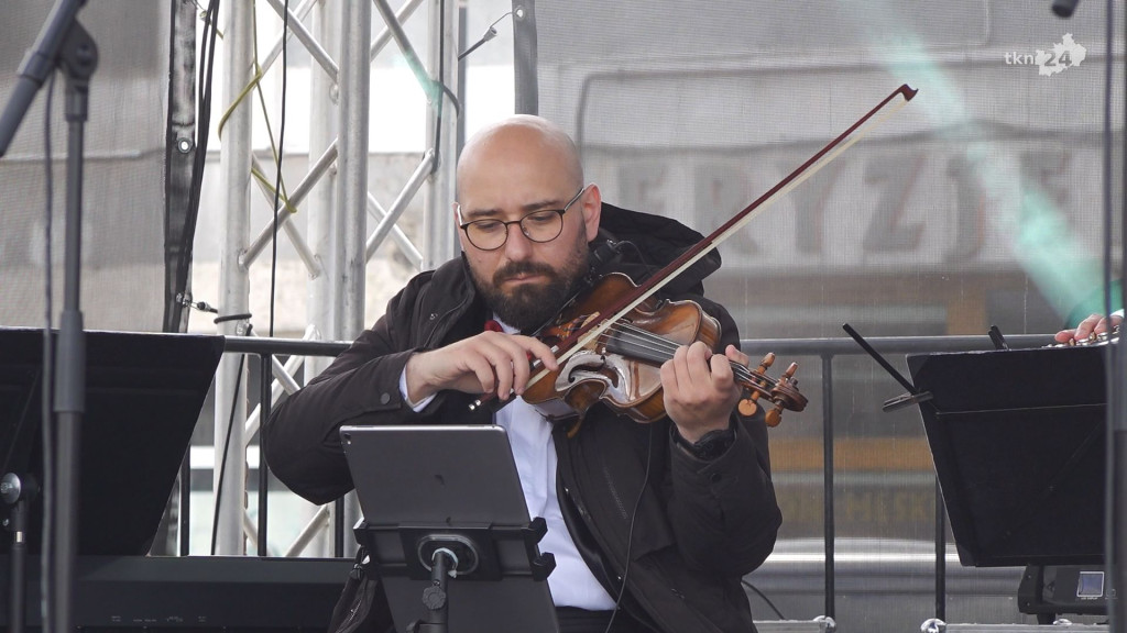 Końskie: Klasyczny koncert na 3 Maja. Posłuchajcie fragmentów [wideo, zdjęcia]