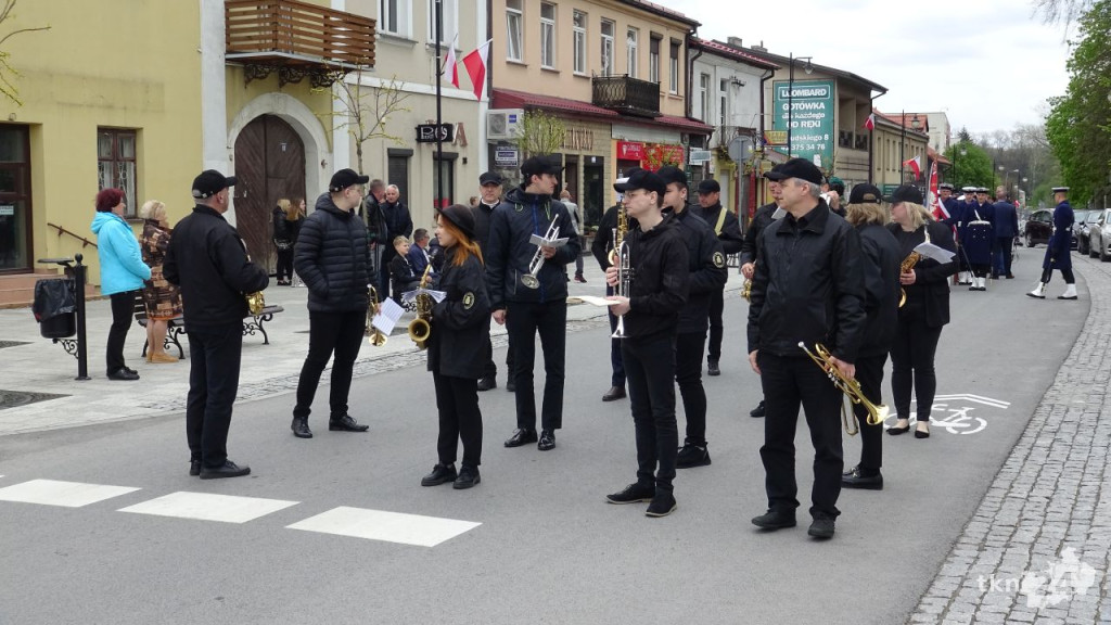 Końskie: Pierwsze takie święto na rynku! 232. rocznica Uchwalenia Konstytucji 3 Maja [wideo, zdjęcia]