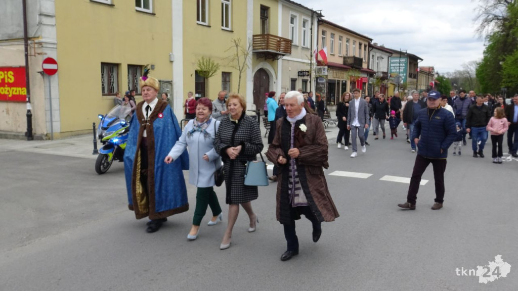 Końskie: Pierwsze takie święto na rynku! 232. rocznica Uchwalenia Konstytucji 3 Maja [wideo, zdjęcia]