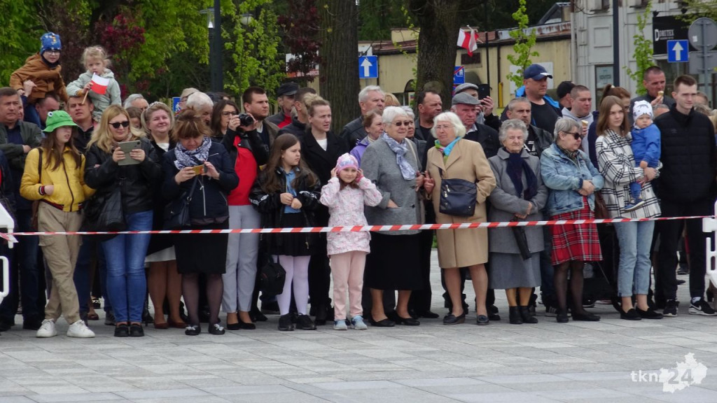 Końskie: Pierwsze takie święto na rynku! 232. rocznica Uchwalenia Konstytucji 3 Maja [wideo, zdjęcia]