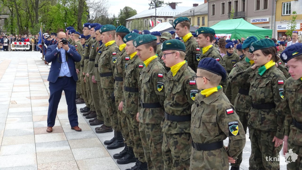 Końskie: Pierwsze takie święto na rynku! 232. rocznica Uchwalenia Konstytucji 3 Maja [wideo, zdjęcia]