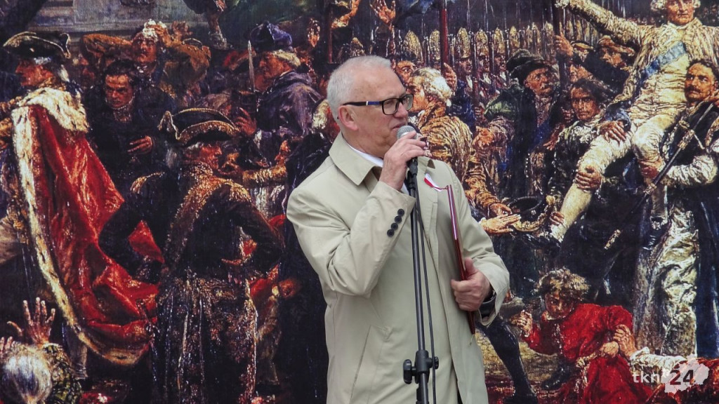 Końskie: Pierwsze takie święto na rynku! 232. rocznica Uchwalenia Konstytucji 3 Maja [wideo, zdjęcia]