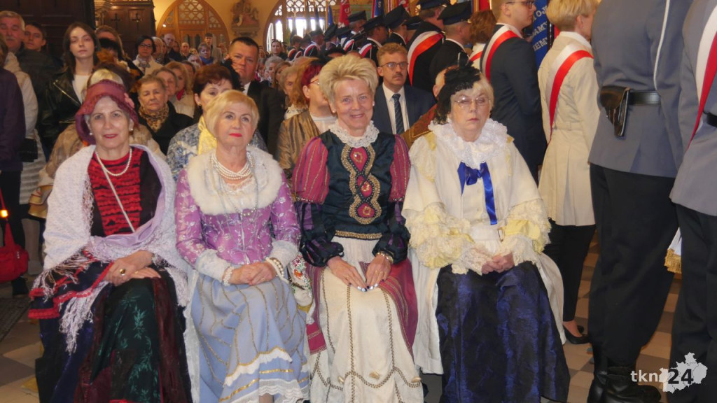 Końskie: Pierwsze takie święto na rynku! 232. rocznica Uchwalenia Konstytucji 3 Maja [wideo, zdjęcia]