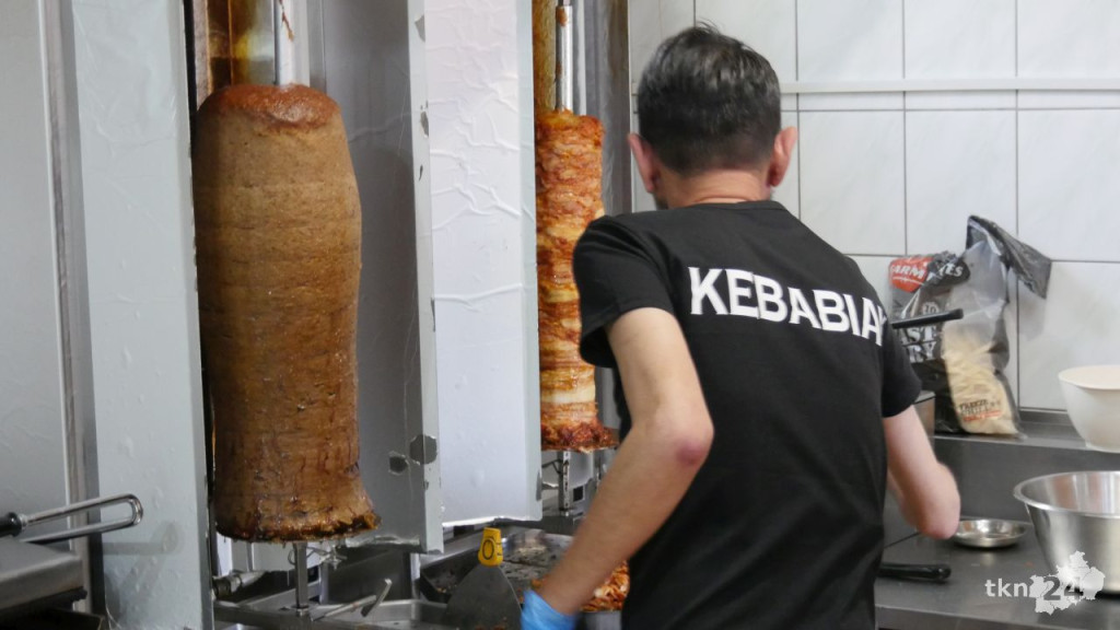 Kebabian z letnim ogródkiem i nowymi godzinami otwarcia! [wideo, zdjęcia]