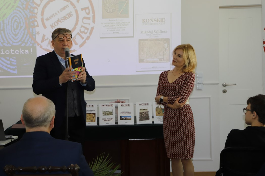 Spotkali się na seminarium w ramach XX Tygodnia Bibliotek [zdjęcia]