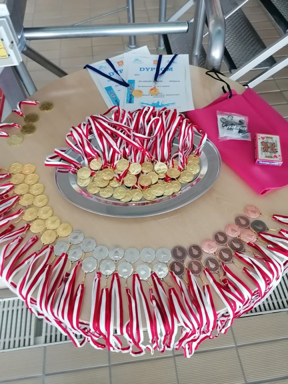 50 pływaków na starcie Koneckiej Ligi Pływackiej 2023 [zdjęcia]