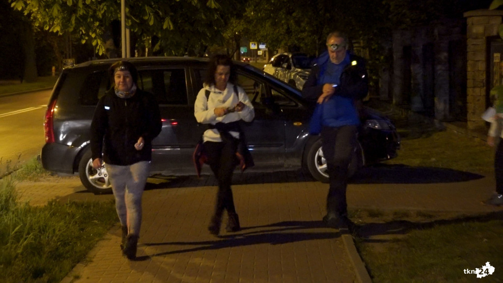 Już 26. raz nocą wędrowali po koneckich szlakach [wideo, zdjęcia]