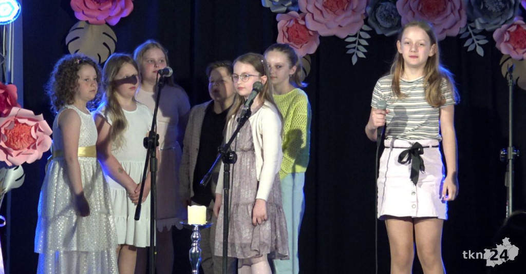 Nie ma jak u mamy. Wokaliści Studia Piosenki Vocalove w pięknym koncercie [wideo, zdjęcia]