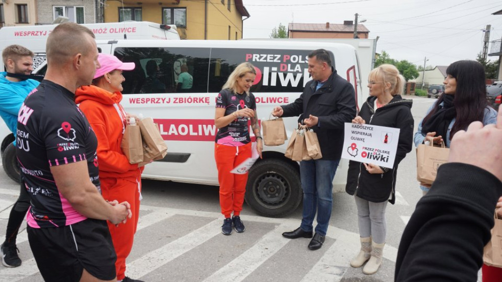 Niezwykły maraton przebiegł przez Radoszyce [zdjęcia]