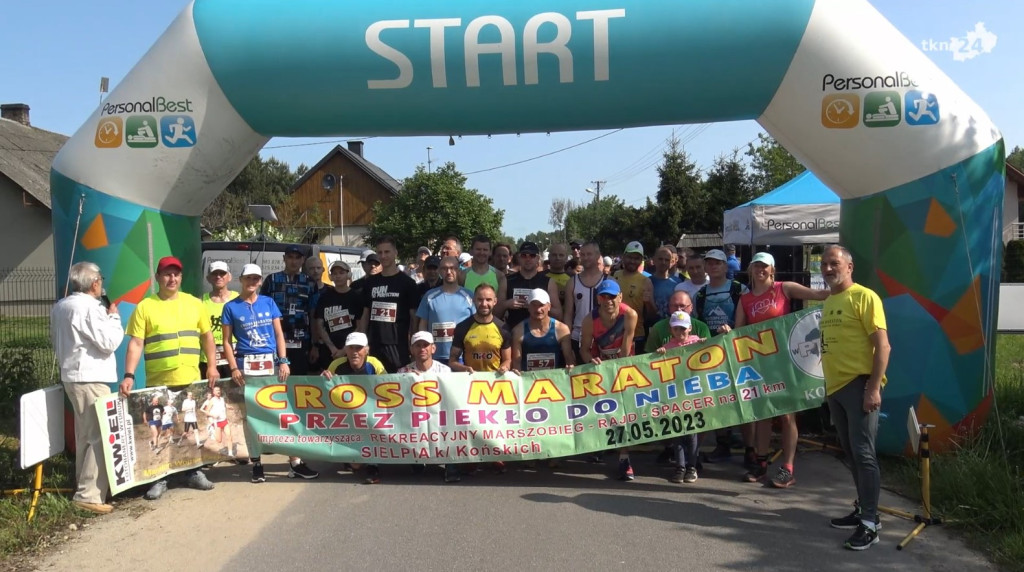 42 kilometry z Nieba do Piekła i z powrotem. Trwa Cross Maraton [wideo, zdjęcia]