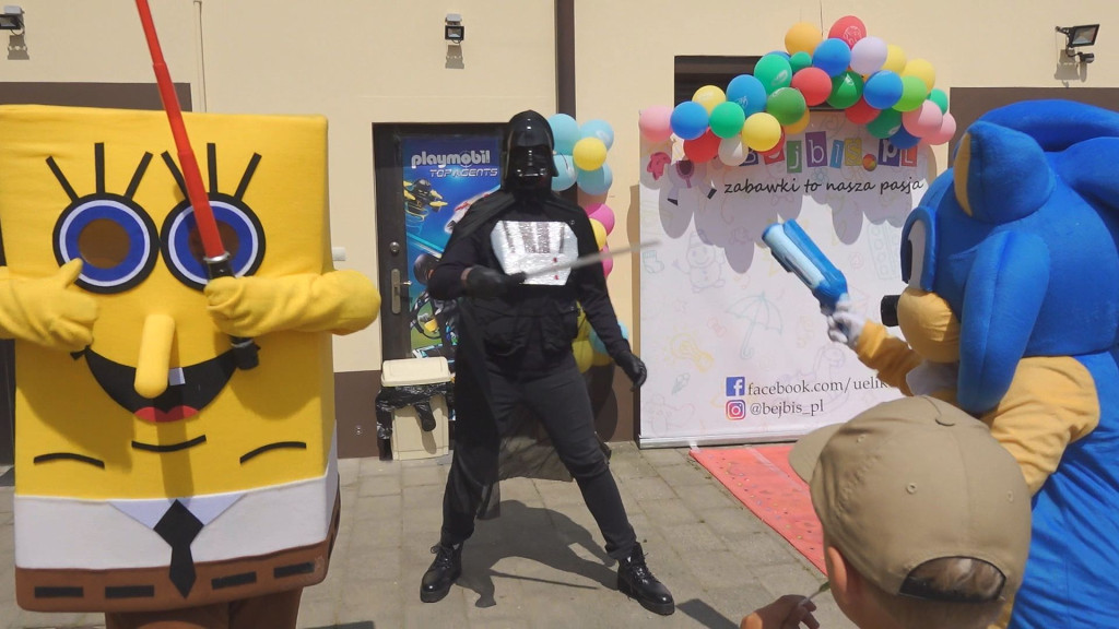 Sonic, SpongeBob, Wednesday! Najmłodsi zachwyceni festynem przy Centrum Zabawek [wideo, zdjęcia]