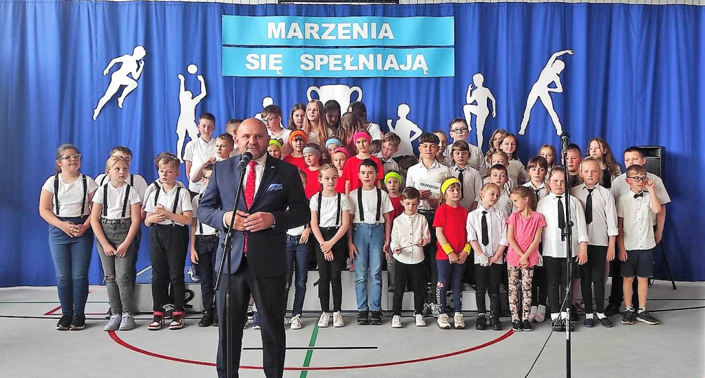 Sala gimnastyczna w Krasnej oficjalnie otwarta [zdjęcia]