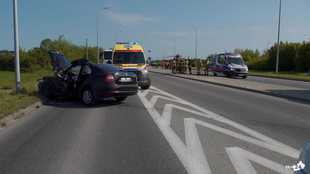 Wypadek autobusu w Końskich [AKTUALIZACJA, wideo, zdjęcia]